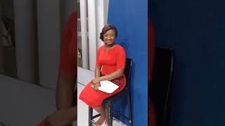 Citizen TV's sign language interpreter Youla Nzale in BTS