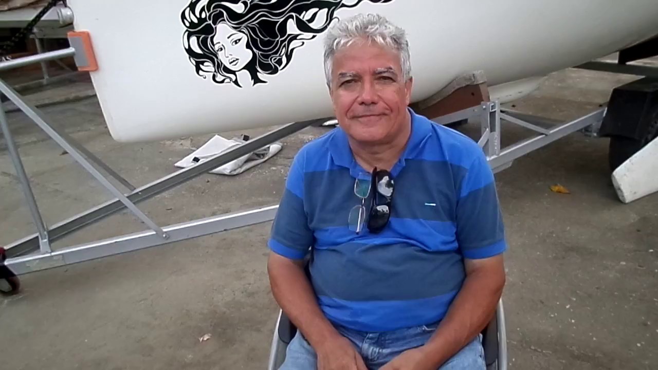 Veleiro Gaya da Vela Adaptada Navegando em Ubatuba