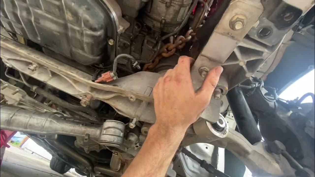 G35/G37 Subframe/powersteering rack/upper oil pan - YouTube
