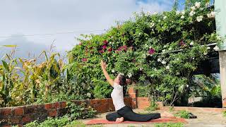 Simple & Effective Side Bends For Opening Tight Hips & A Slim Waist Yoga Wheel Stretches