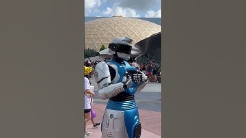 Meet iCan, the comedian "robot" at Disney World!