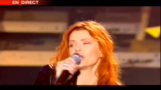 Video thumbnail of "Axelle Red et Renaud « Manhattan Kaboul » Les Victoires de la Musique 2003"