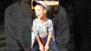 Küçük Barış Acı Köyünün Askerlerine Konser Veriyor