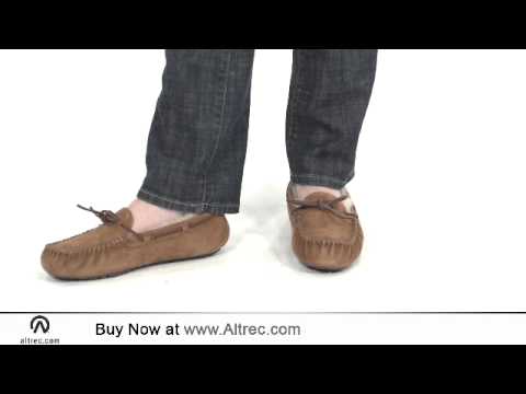 ugg dakota moccasins