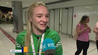 Joyous homecoming for world boxing champions Amy Broadhurst and Lisa O'Rourke