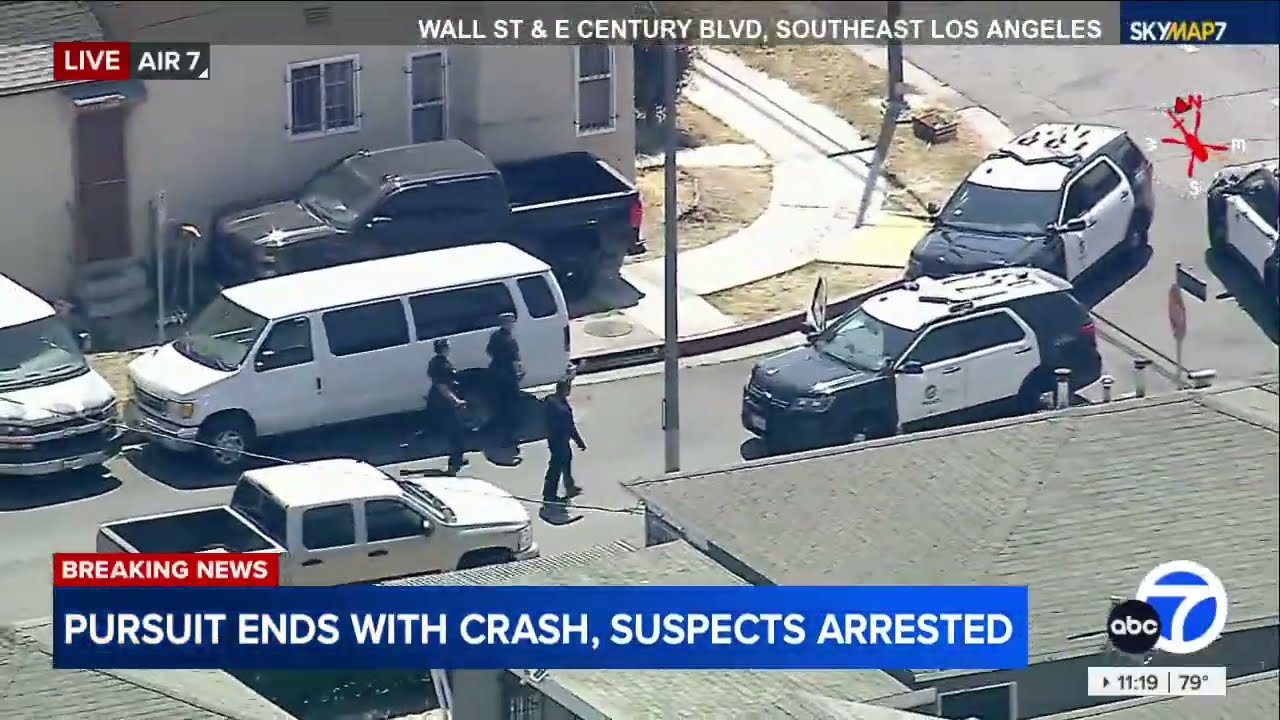 LAPD chasing burglary suspects