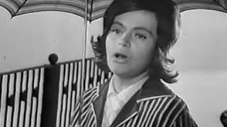 Russian And Soviet Mu Nina Dorda - Girl Crying In A Phone Booth