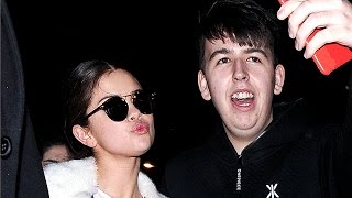 Subscribe for more celebrity news! ►► http://bit.ly/subtohs selena
gomez suffers two wardrobe malfunctions during paris fashion week
http://obsev.it/gomez...