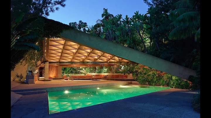 Sheats Goldstein House by John Lautner, complete o...