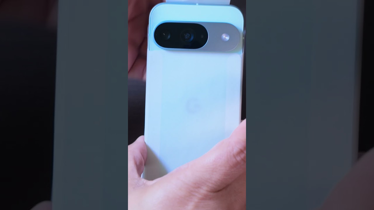 Unboxing the Google Pixel 9 in Wintergreen 