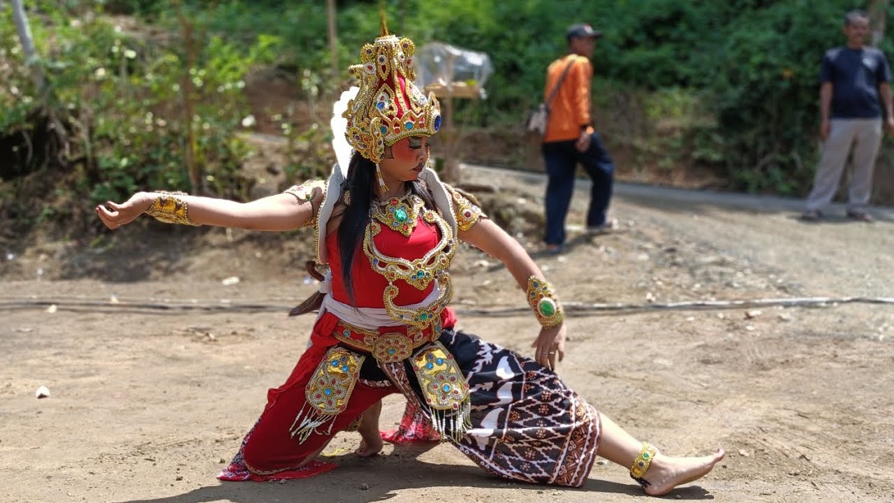 TARI BALADEWA-EBEG TRI JAYA SEKAR LANGIT 