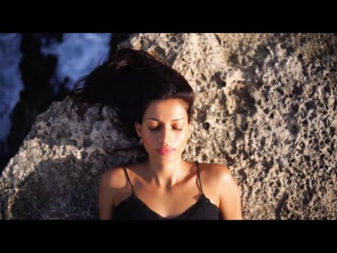 RETIENS MOI - LISV (Official Lyric Video)