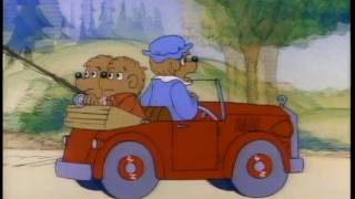 Download lagu The Berenstain bears Go Fly a Kite The Berenstain bears Go Fly a Kite