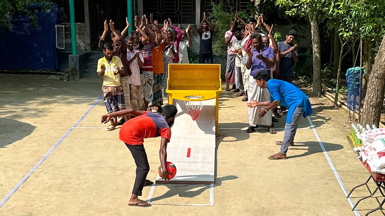 কঠিন চ্যালেঞ্জের আজব খেলায় একি অসাধারন বিনোদনে মেতে উঠলো গ্রামের সবাই দেখুন ?