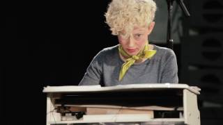 Xenia Pestova - Crazy Legs (Ed Bennett)
Daylight Music 251 01/04/17
Xenia Pestova http://www.xeniapestova.com
Video by Sam Ziajka https://www.samuelziajka.com
Live Sound - Les Mommsen | mixed Tom Hatfield
Produced by Arctic Circle
http://store.unionchapel.org.uk/?q=Da... | https://www.facebook.com/daylightmusi... | https://twitter.com/daylight_music Xenia Pestova - Crazy Legs (Ed Bennett)