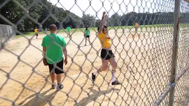 Andy "Switchin" Sides drives in "Hyper" Jess Chapp...