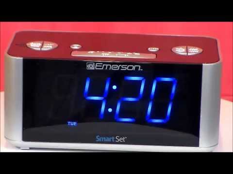 Emerson CKS1708 Smartset Multi-Function Large Display Clock Radio - YouTube