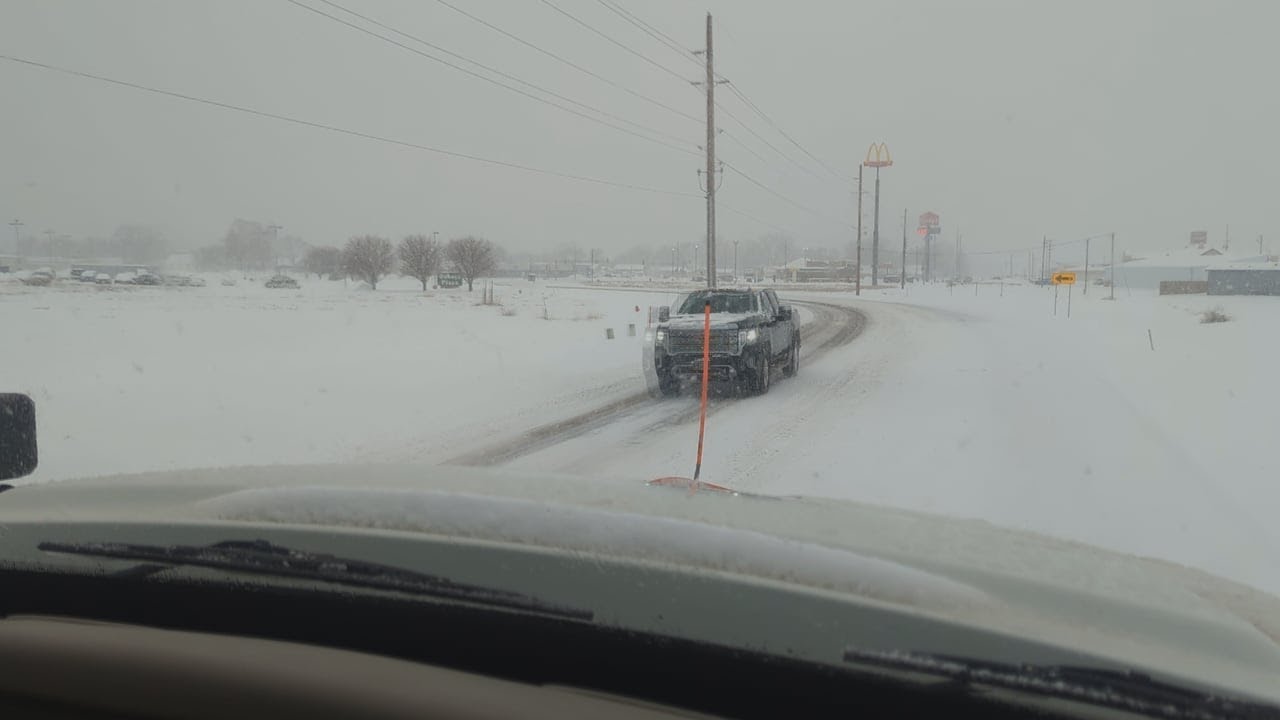 North Sioux plow crews working hard to clear all 26 miles of city ...
