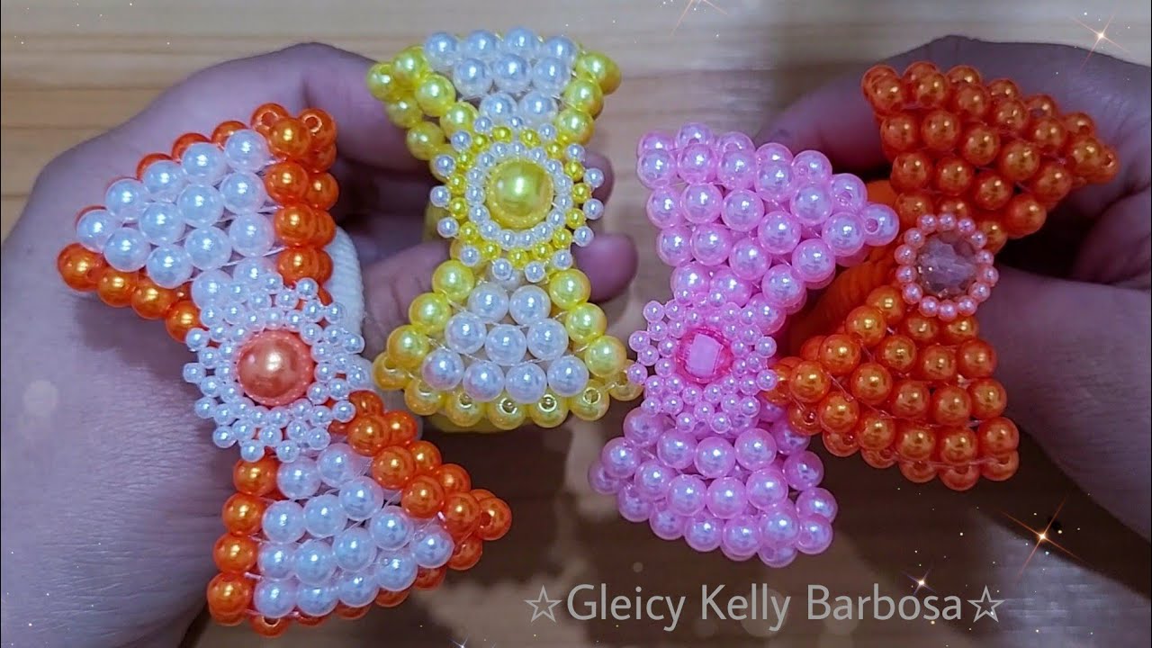 Xuxinhas com lacinho de pérolas - Lacinho para Tiaras, xuxinhas, Chinelos e etc...