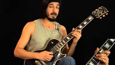 Outside Guitar Lick in B Minor - Lead Guitar Lesson