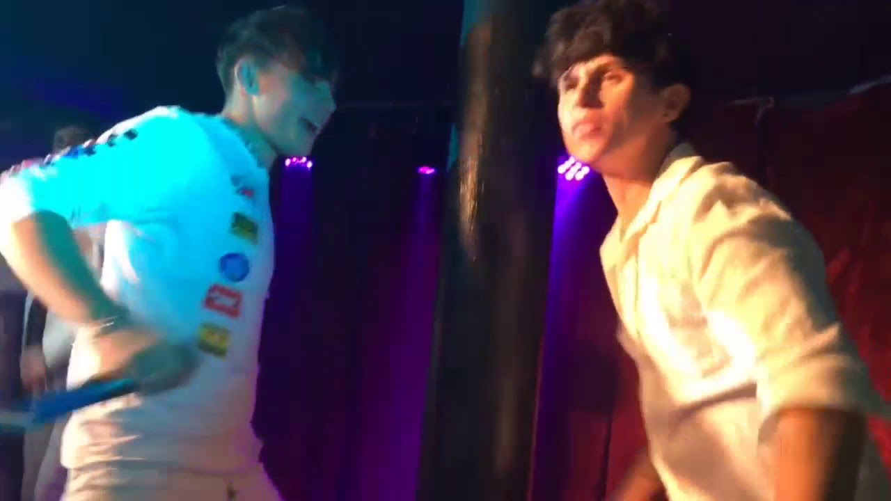 Rykey moments on stage (take this home tour)