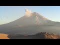 A Popocatépetl (5.426 m) vulkán kitörés közben.