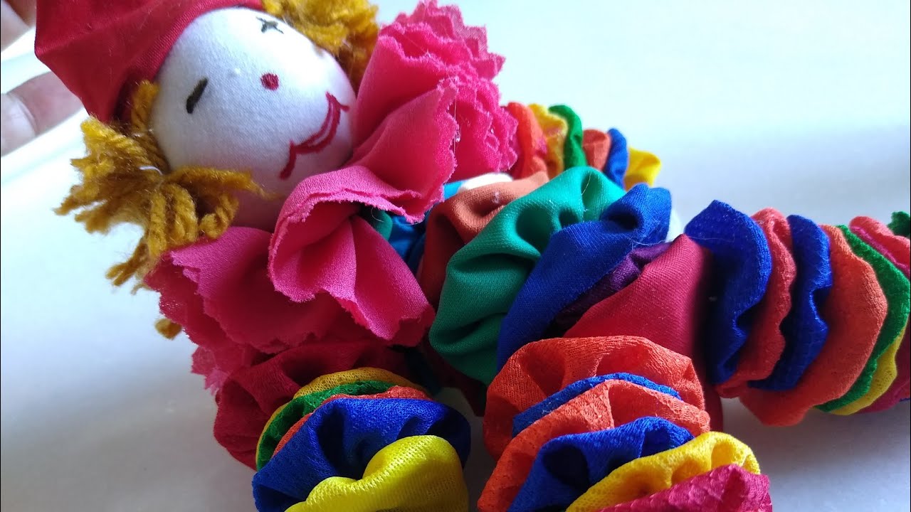 Palhaço feito de fuxico