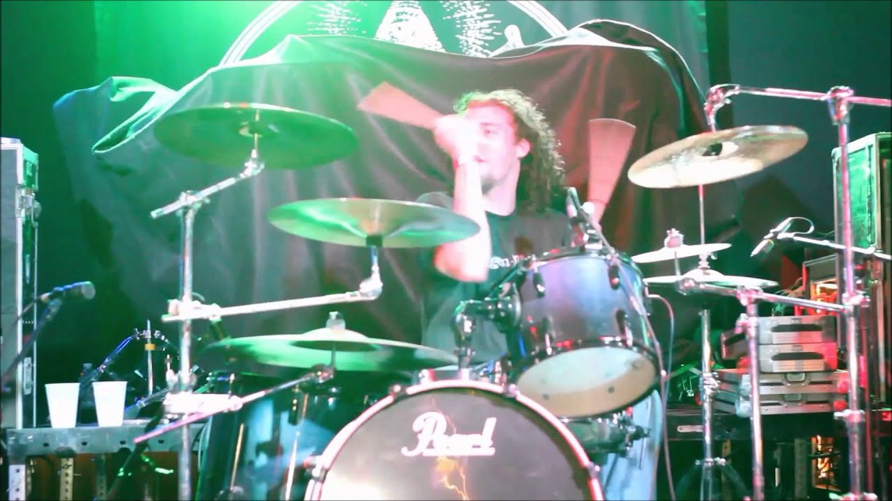 Смотреть «WAKING TERA Main stage ROCK SHOP sounds like sirens» на YouTube Смотреть «WAKING TERA Main stage ROCK SHOP sounds like sirens» на YouTube