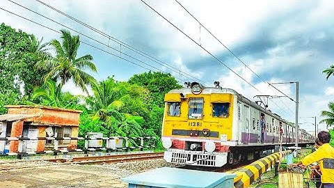 EMU Local Train Dangerous & Furious Skipped At Railgate