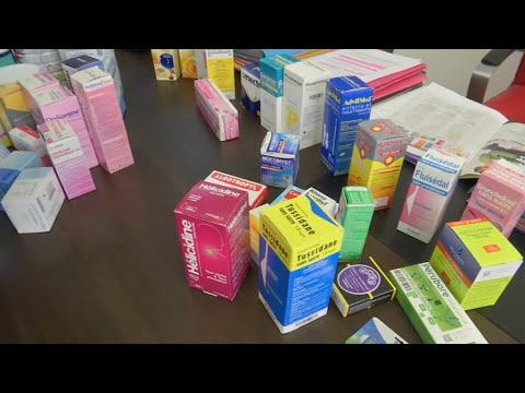 Vidéo: Comment choisir le bon médicament contre le rhume : 12 étapes (avec photos)