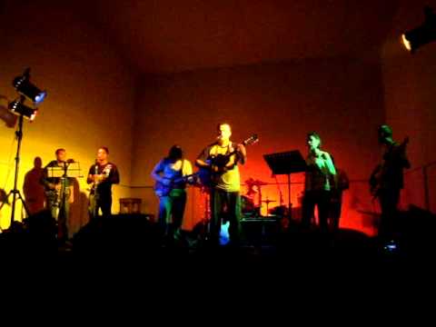 Gravity Roots Band - No hay que llegar primero