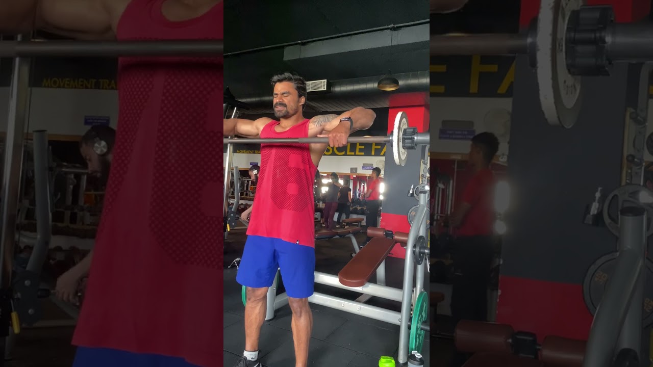 Snatch grip high pull