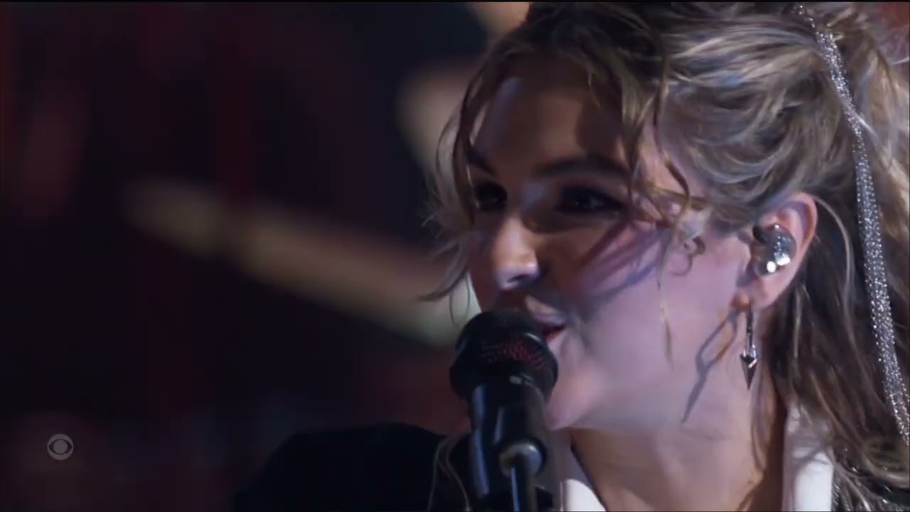 The Warning with Billy Idol and Steven Stevens | LATIN MUSIC