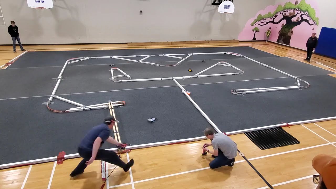 2025 Сент-Джон КК: Осенняя гонка в помещении 3: Мини-B: B-Main