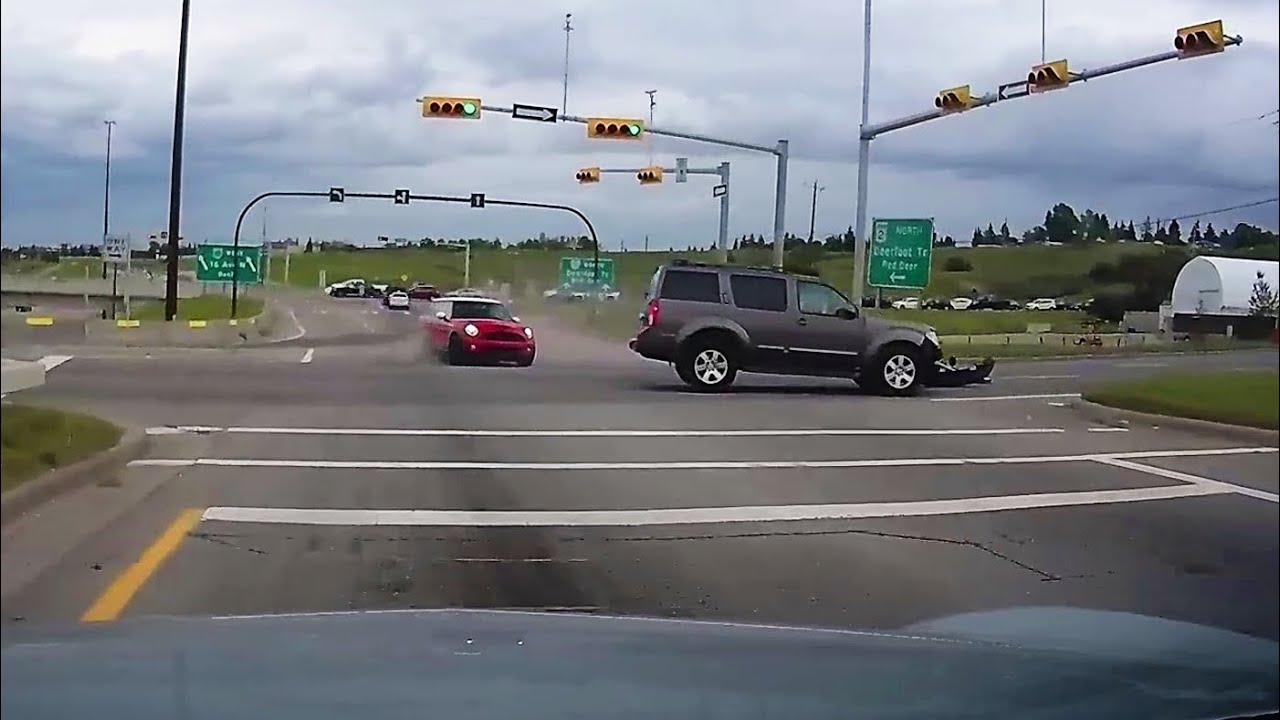 👿 Car accident and expensive fails dashcam 2023 compilation № - YouTube