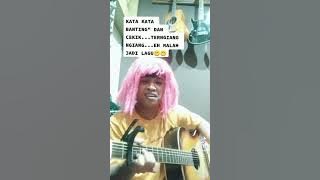 Abang...banting dedek bang...🤣🤣||ini lah penyanyi asli nya