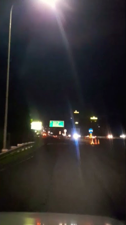 Gerbang Exit Tol Bogor Malam Hari