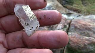 احجار كريمة ، كيف تصبح خبيرا في البحث عنها، معلومات مهمة لهواة البحث عن الأحجار الكريمة