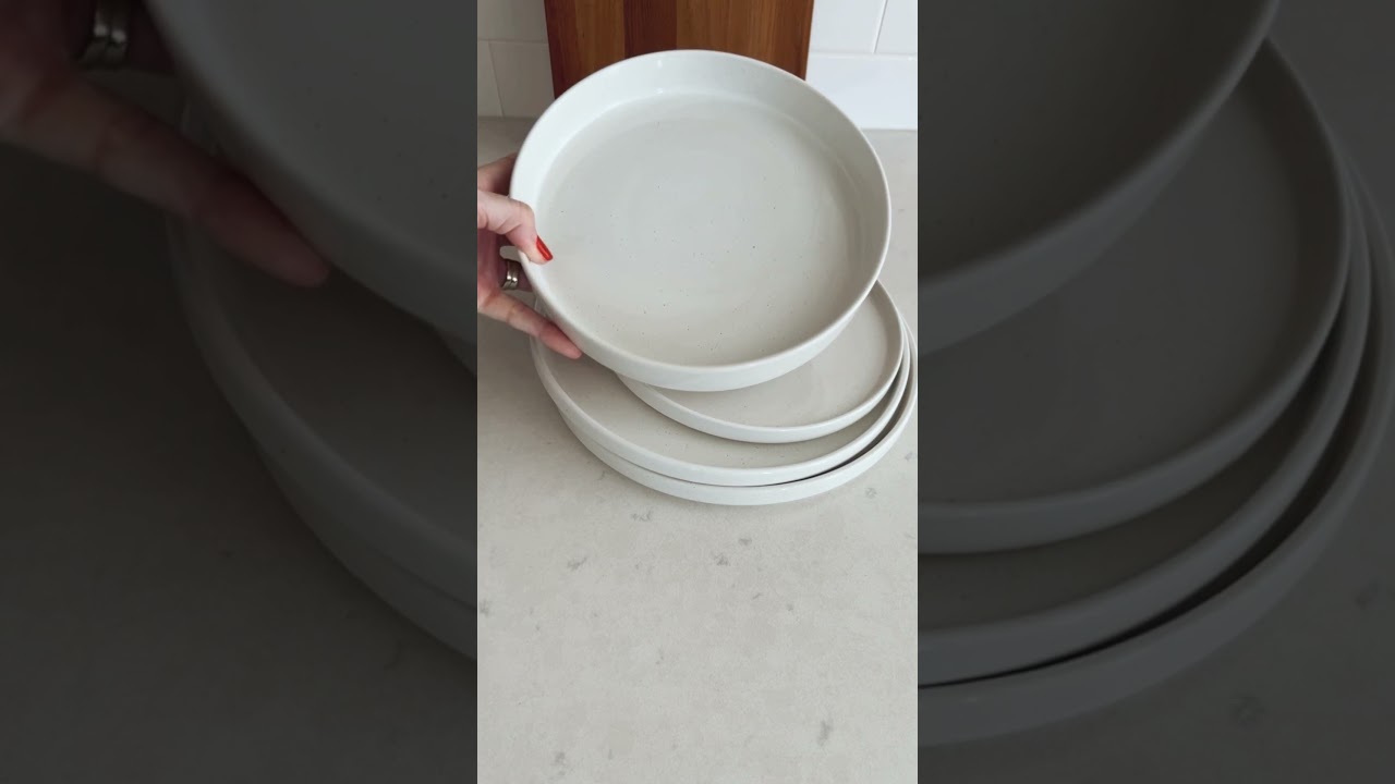 Доступный набор белой посуды Amazon, который у меня есть и который мне очень нравится! 