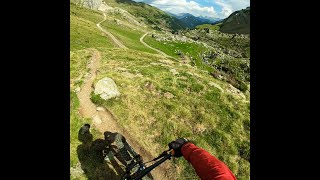 VTT - spectateurs bien gênants à l'arrivée...