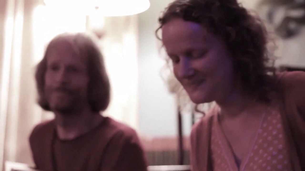 Linde Nijland & Bert Ridderbos - Who knows where the time goes live in Istanbul