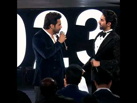 أيوشمان وفارون دهاوان يغنيان نسخة ممتعة لكيارا أدفاني في حفل توزيع جوائز Zee Cine Bollywood Shorts 