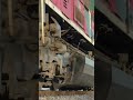 SD70ACE de ferromex siendo remolcada en plena via