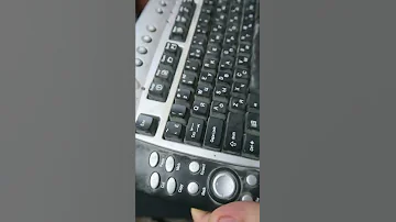 Компьютерный стол лучше боксерской груши