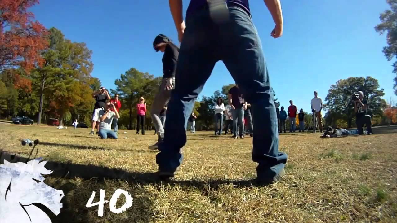 Se faire later les burnes (63 coups dans les précieuses )