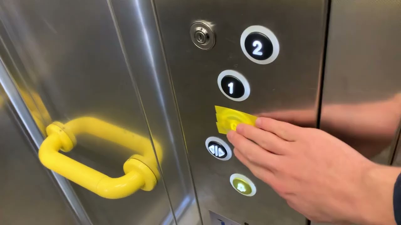 Kleemann Lift (Modernised By Orona) At Dublin Connolly Station 