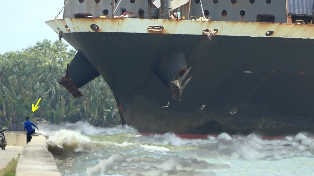 When A Container Ship Runs at 12 Knots Through a Narrow River