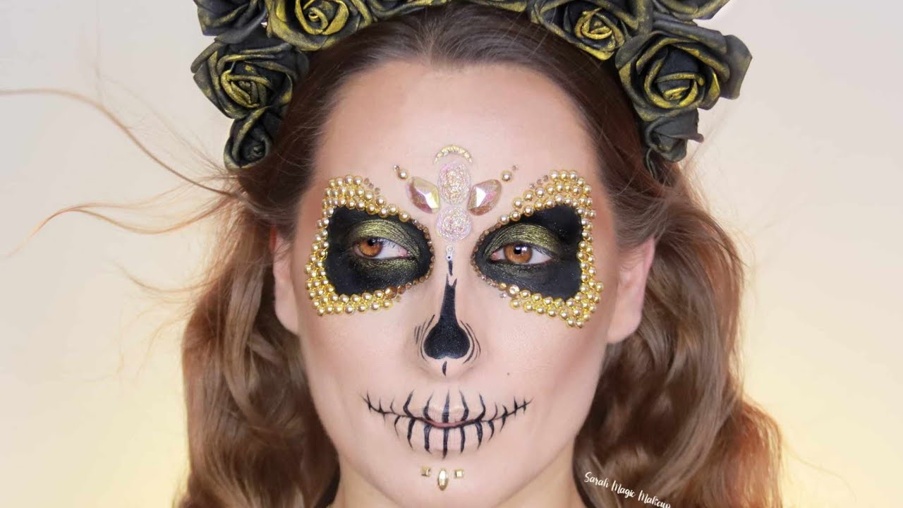 Easy Last Minute Halloween Makeup - Black and Gold Sugar Skull