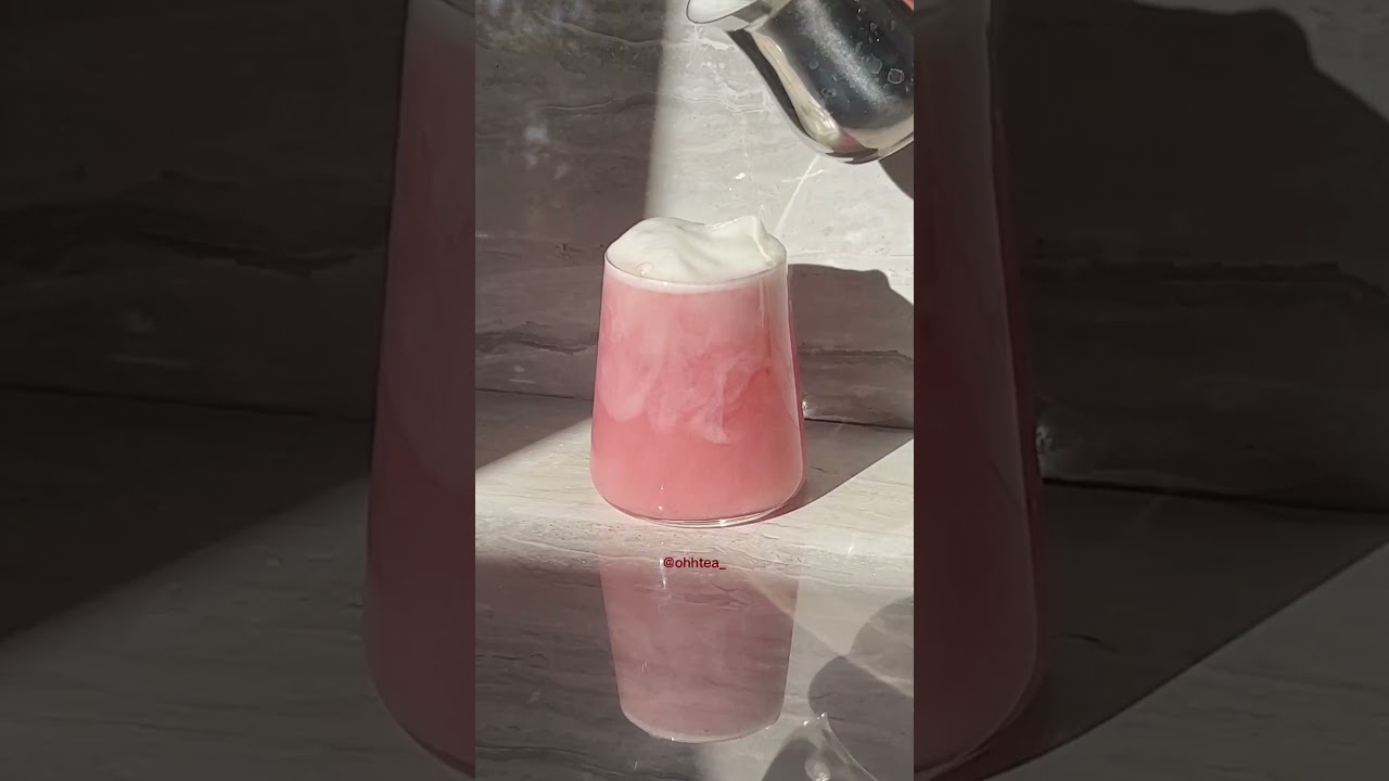 Hibiscus Latte 🌺✨ 