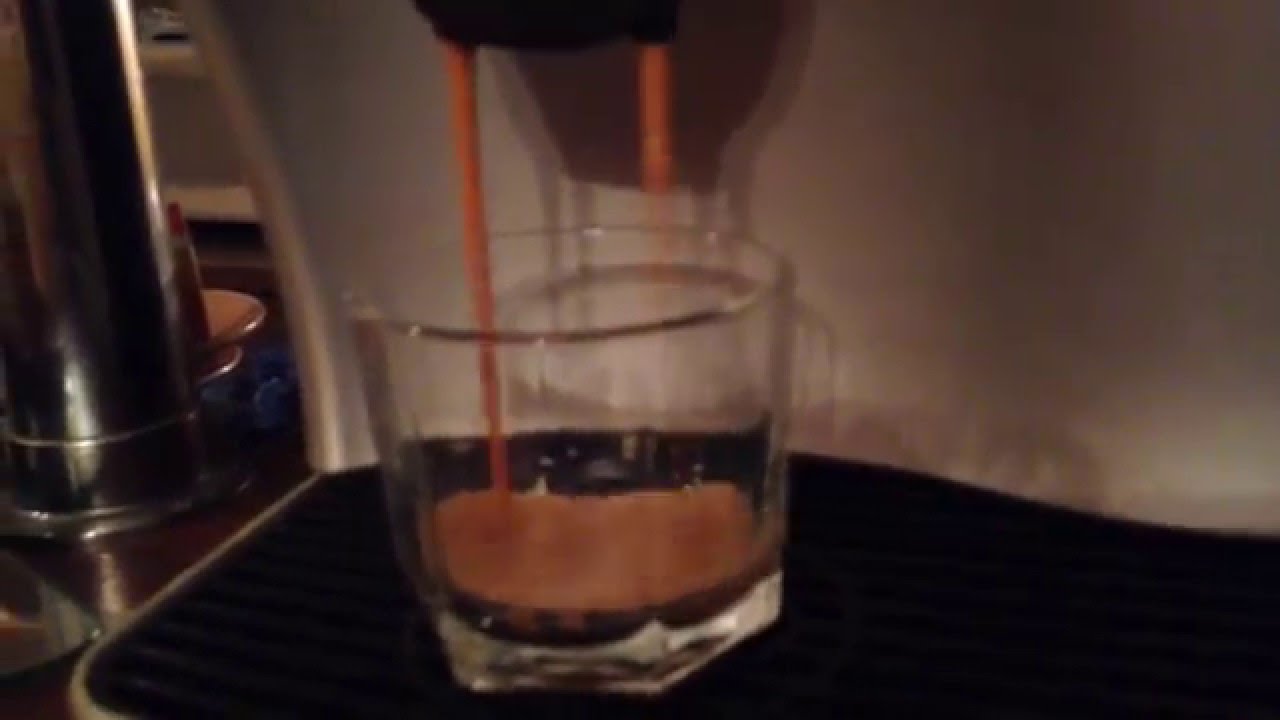 Работа кофемашины Tchibo Caffe Buono